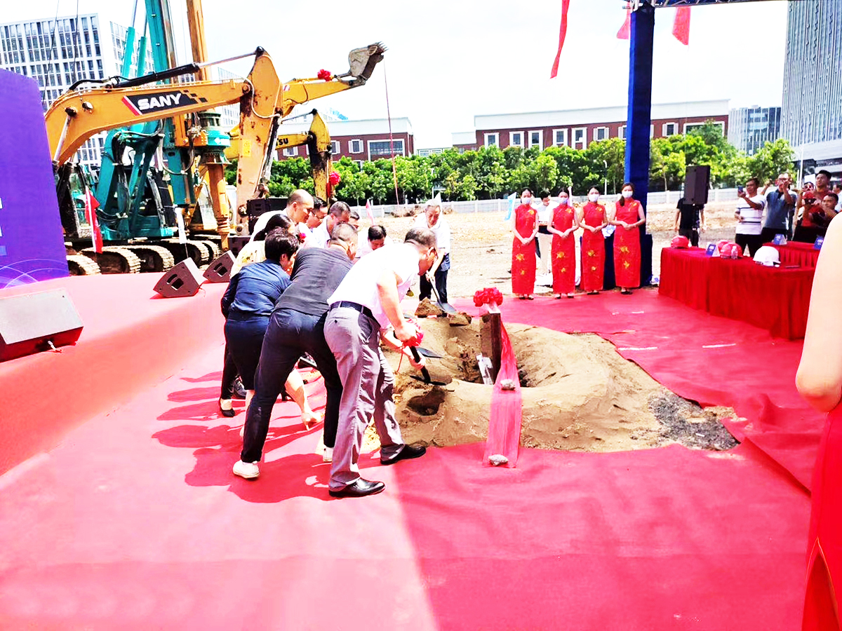 ��ɽ�_�����(d��ng)�߄���˾�ṩ�ķ�ɽ��r����W(xu��)У����xʽ�����p��5