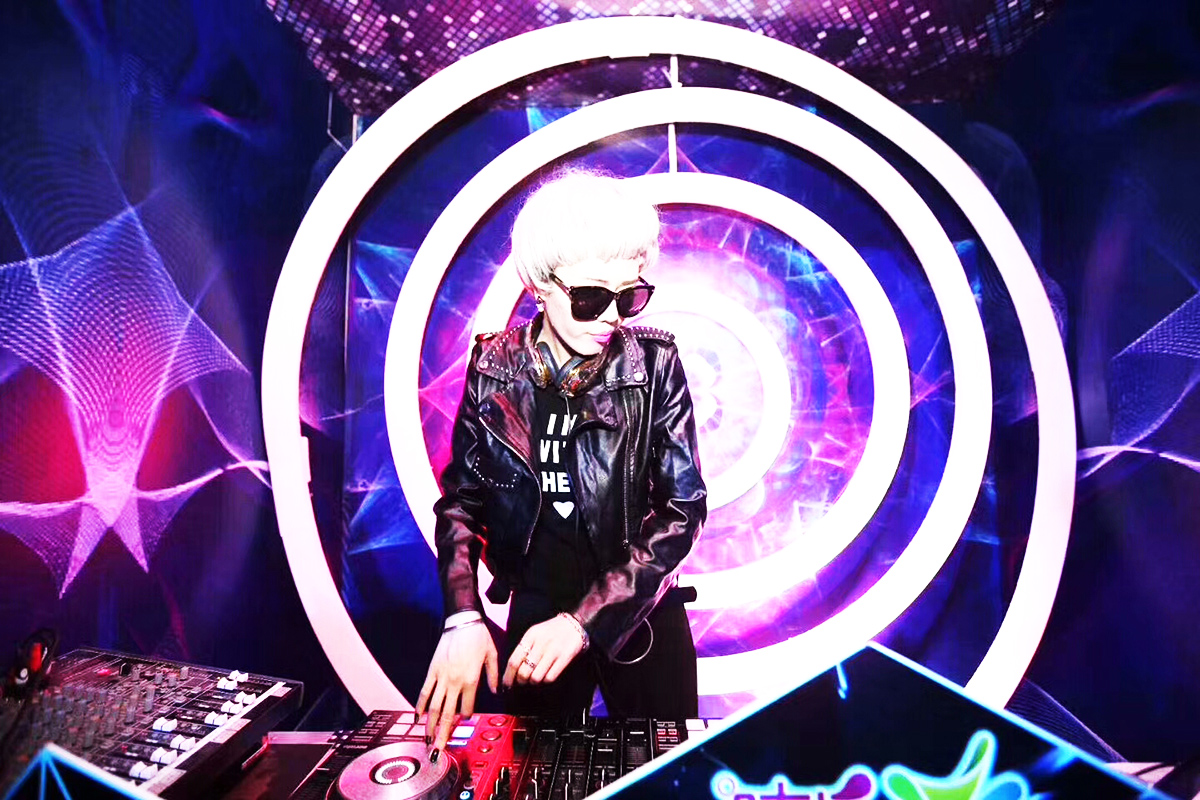 ��(hu��)�h��(hu��)��(w��)����