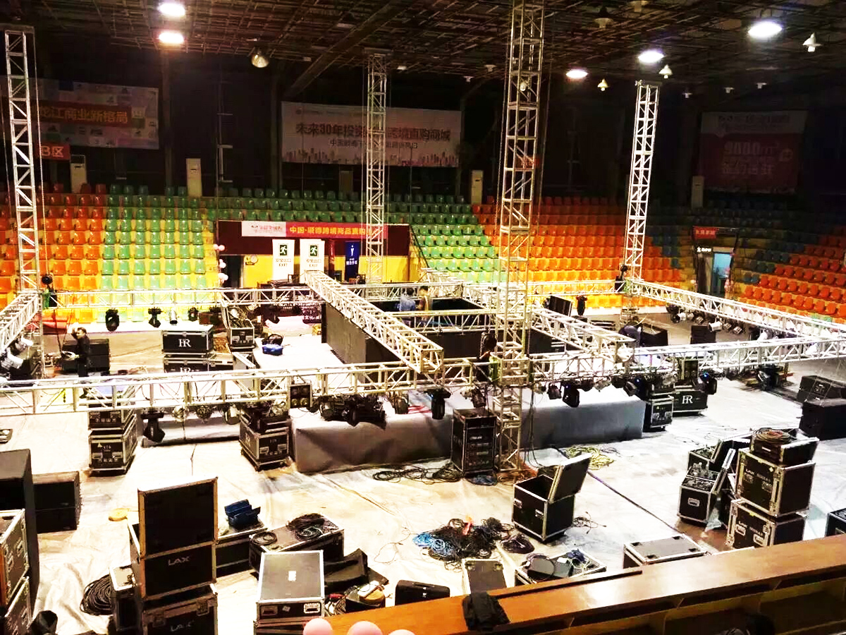 �V���ݳ���Ӳ߄���˾�ṩ���~���ģ�혵£�����ʢ���ݳ�����1